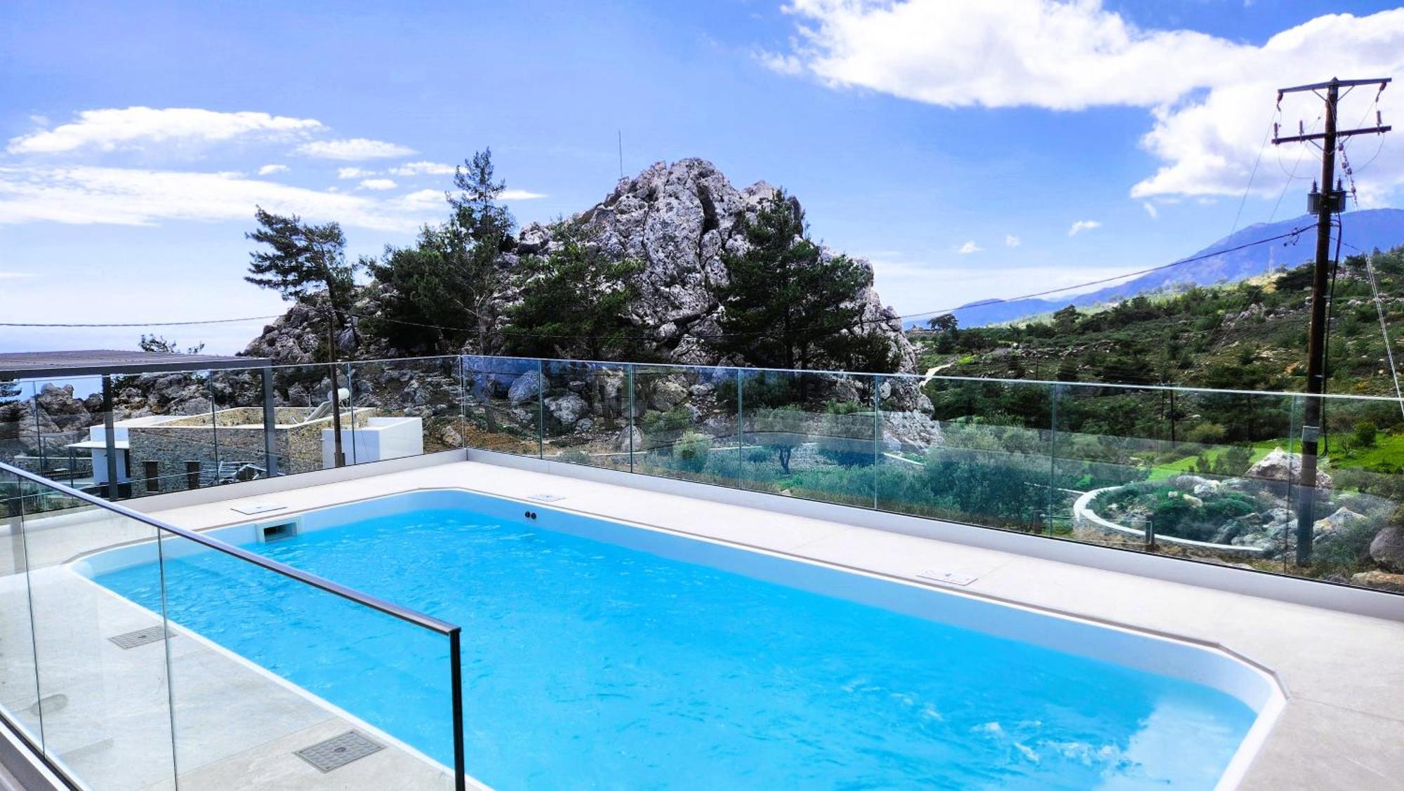 M - With Private Pool And Yard Villa