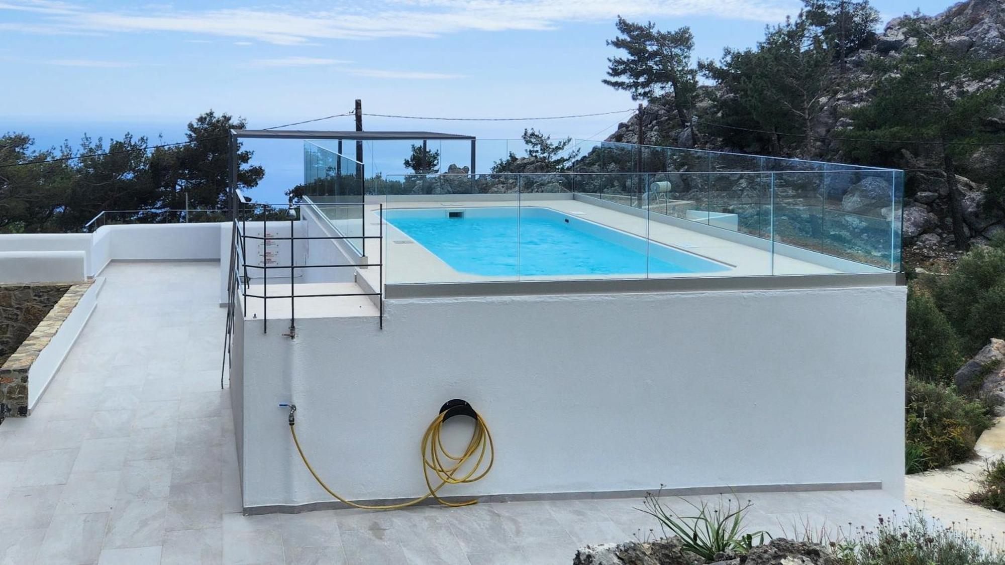 M - With Private Pool And Yard * Anatolí